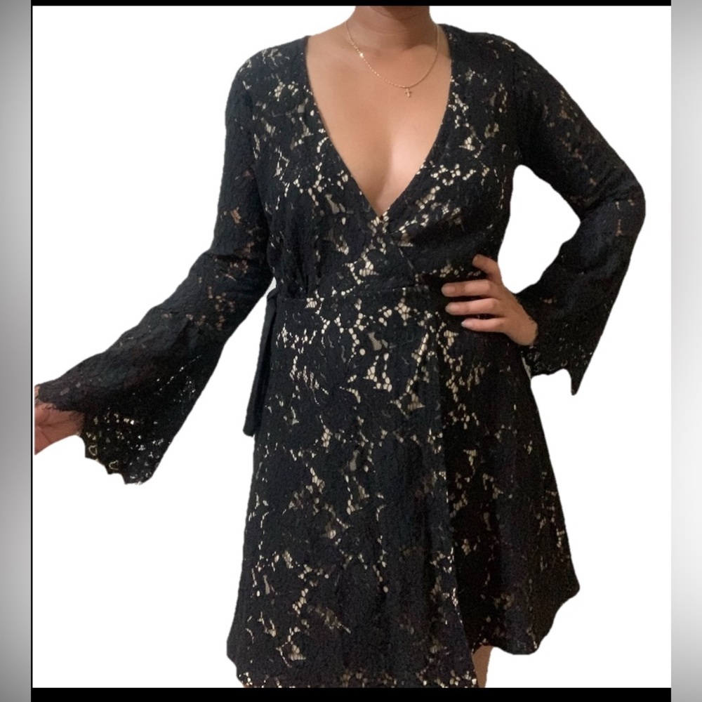 Lulus Dress Size S Black Lace Wrap Dress‎ Cotton Blend